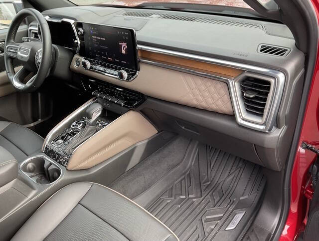 2023 GMC Canyon Denali