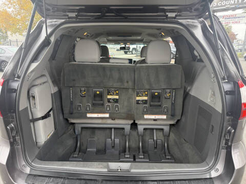 2015 Toyota Sienna XLE Premium 8-Passenger