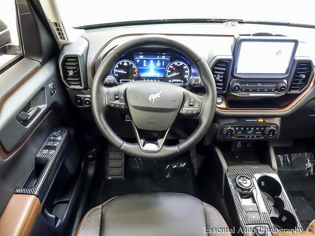 Used 2024 Ford Bronco Sport Outer Banks with VIN 3FMCR9C64RRE48225 for sale in Tinley Park, IL