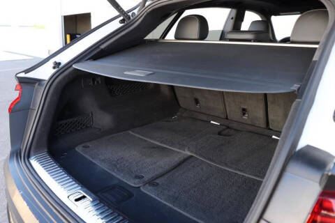 2023 Audi SQ8 4.0T quattro Prestige