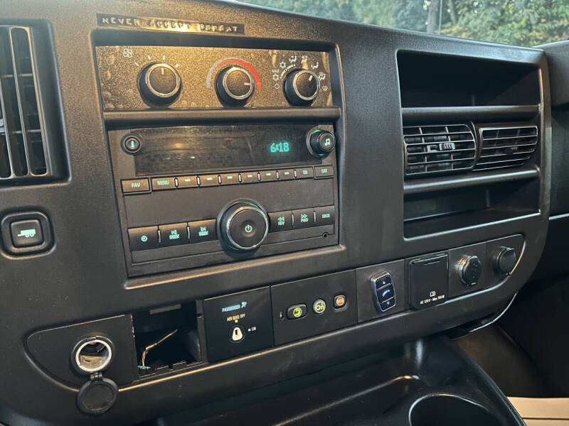 2018 Chevrolet Express 2500