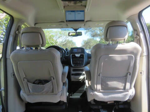 2013 Chrysler Town and Country Limited