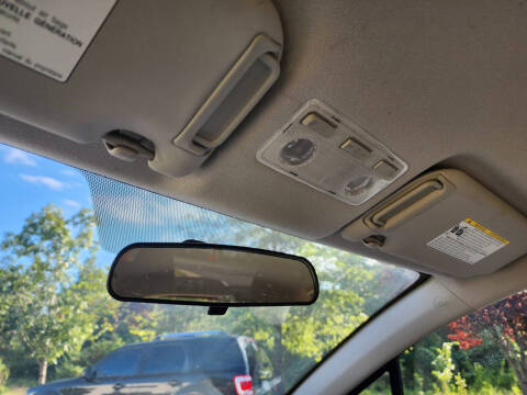 2012 Toyota Yaris 5-Door LE