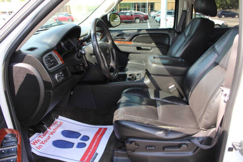2014 Chevrolet Suburban LT