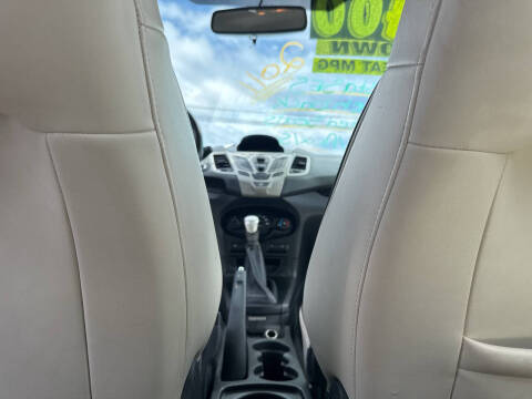 2011 Ford Fiesta SES