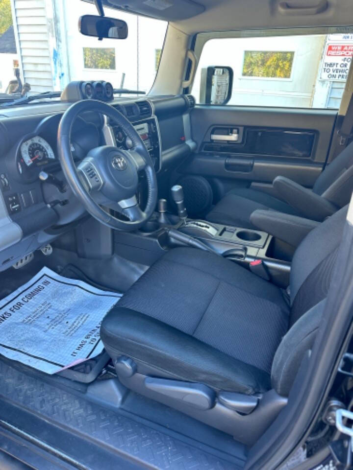 2007 Toyota FJ Cruiser for sale at JJ s Auto Sales and Repair in Manchester , NH