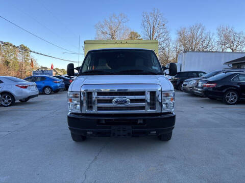 2017 Ford E-Series E-450 SD