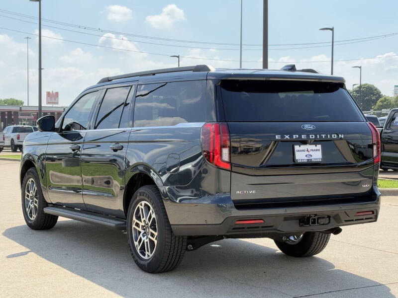 2025 Ford Expedition MAX Active