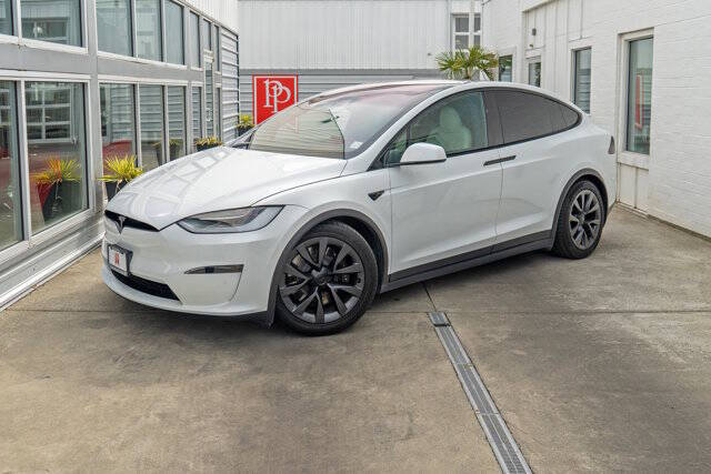 2022 Tesla Model X 4