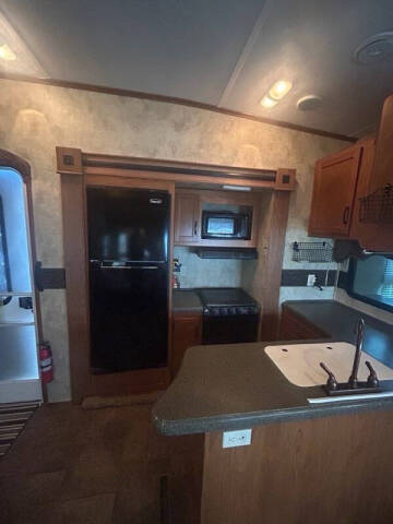 2011 Keystone RV Mountaineer