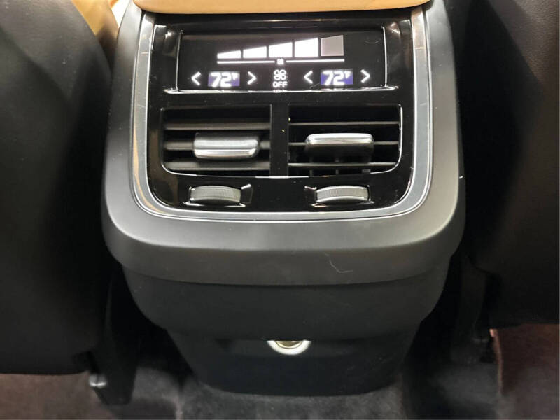 2017 Volvo XC90 T6 Inscription