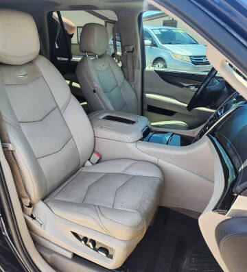 2018 Cadillac Escalade Luxury