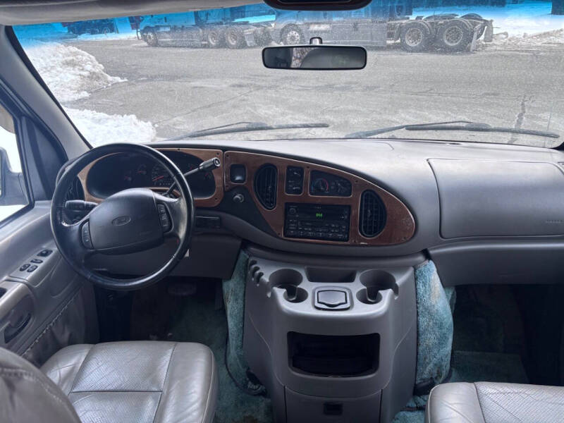 2000 Ford E-Series E-150