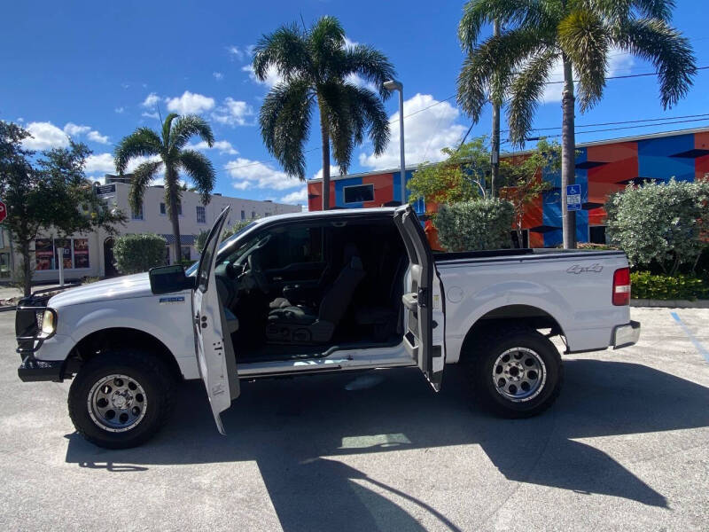 2006 Ford F-150 XLT photo 25