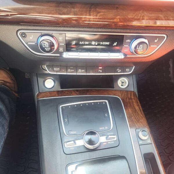 2018 Audi Q5 2.0T quattro Premium Plus