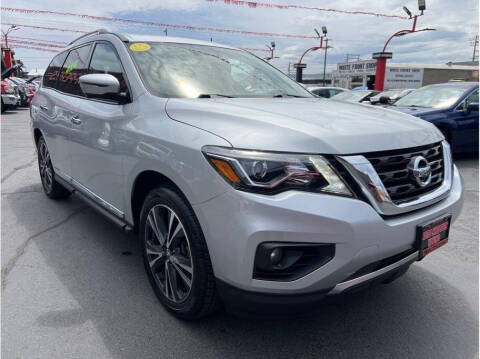 2020 Nissan Pathfinder Platinum