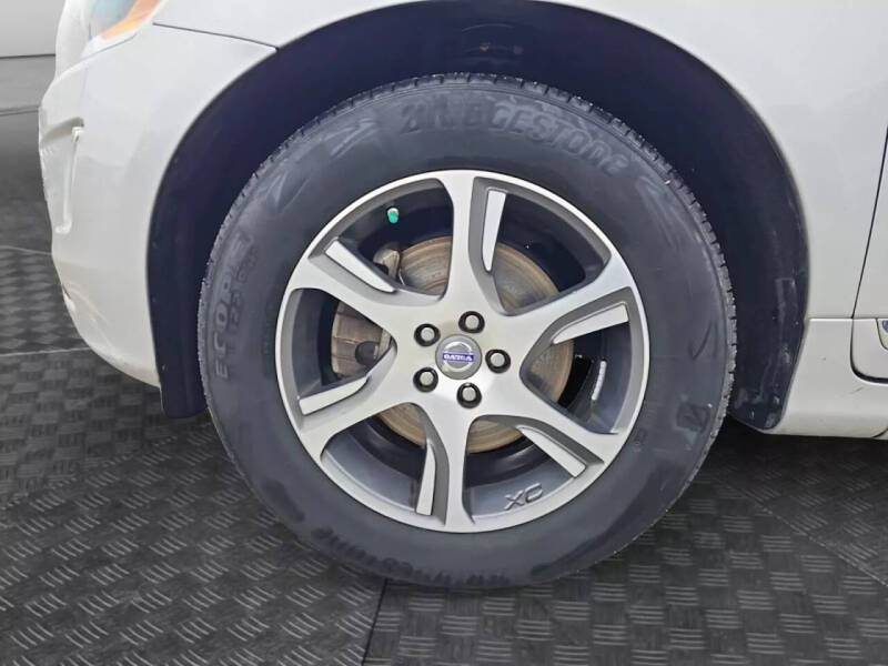 2015 Volvo XC60 T6 Drive-E Platinum