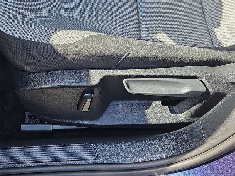 2016 Volkswagen e-Golf SE