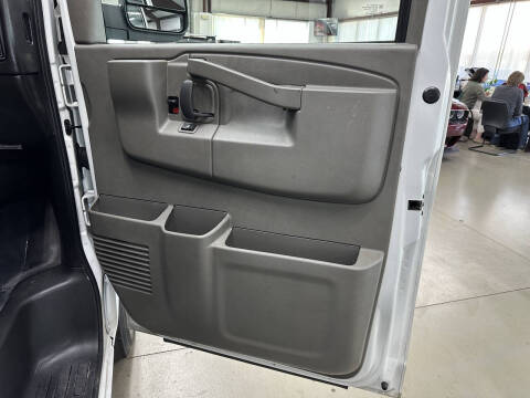 2023 GMC Savana 2500