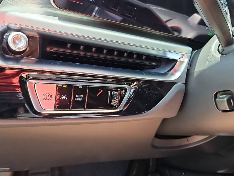 2026 Cadillac LYRIQ-V