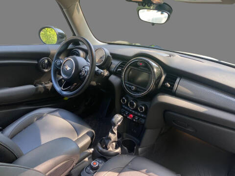 2017 MINI Hardtop 2 Door Cooper