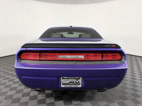 2010 Dodge Challenger SRT8