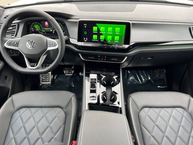 2026 Volkswagen Atlas Cross Sport SEL Premium R-Line 4Motion