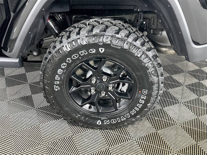 2025 Jeep Gladiator Willys