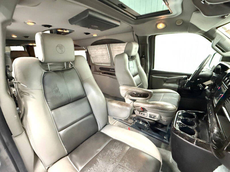 2016 GMC Savana 2500