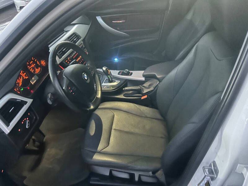 2018 BMW 3 Series 320i