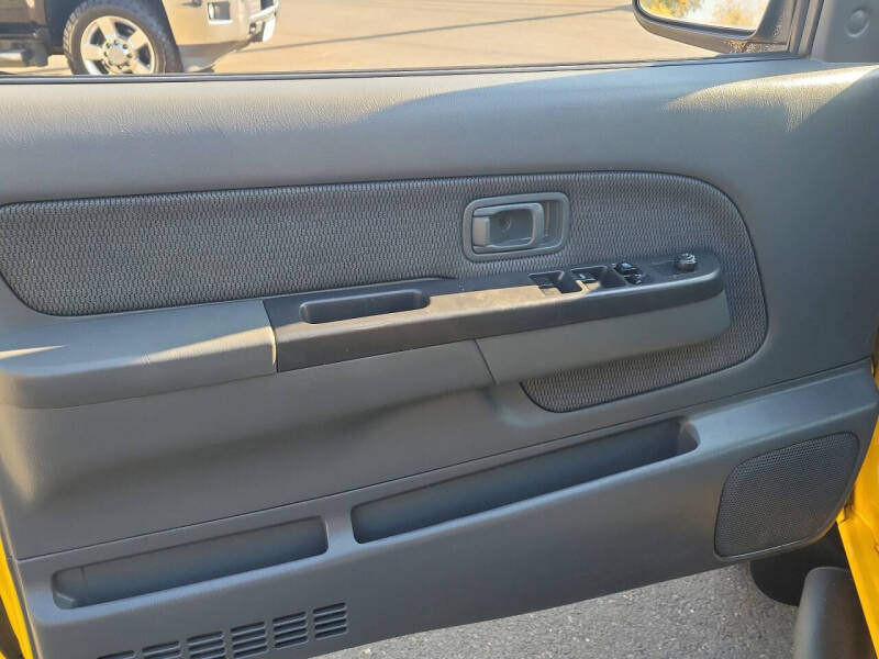 2003 Nissan Frontier XE-V6