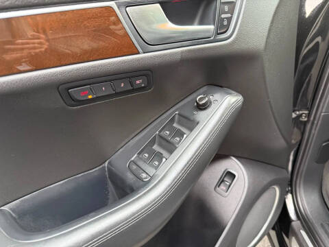 2012 Audi Q5 3.2 quattro Prestige