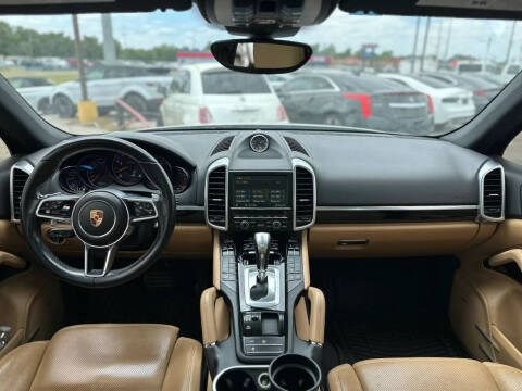 2016 Porsche Cayenne