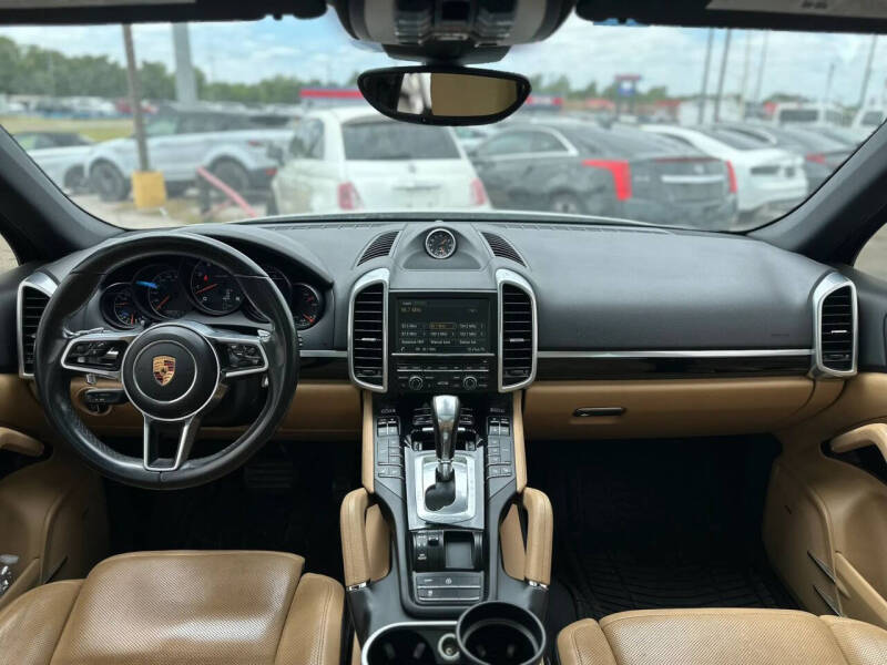 2016 Porsche Cayenne