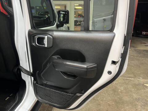 2022 Jeep Gladiator Sport S