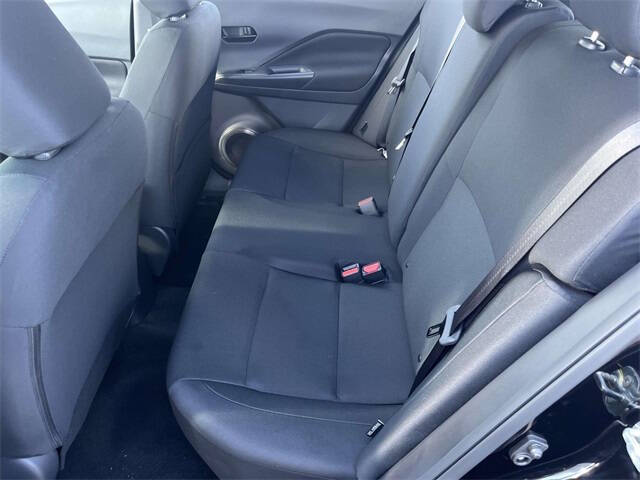 2025 Nissan Kicks Play S