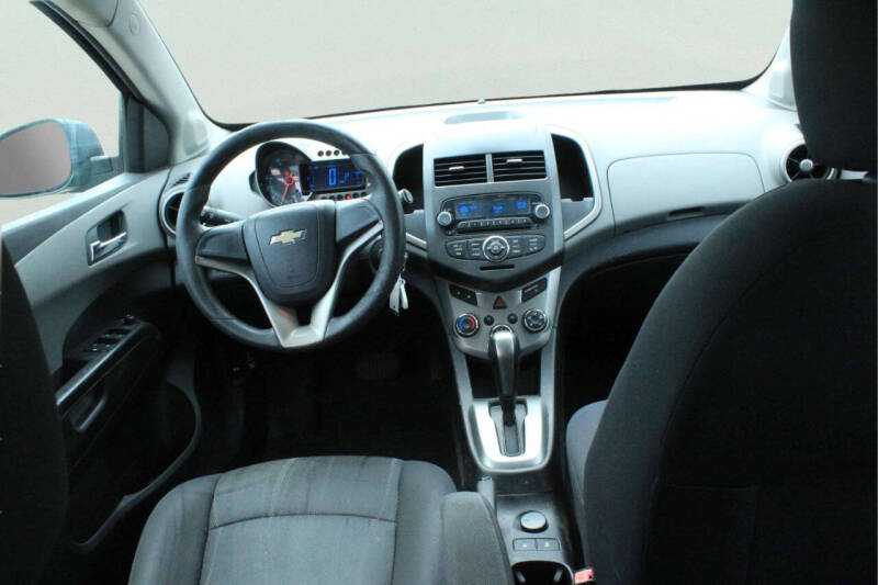 2012 Chevrolet Sonic LT