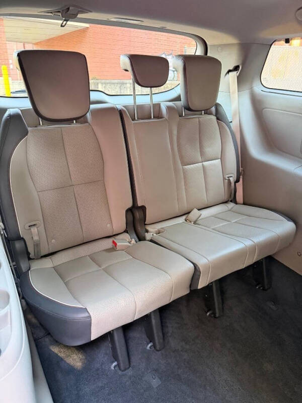 2016 Kia Sedona SX