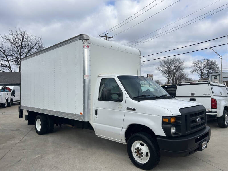 2017 Ford E-Series E-350 SD