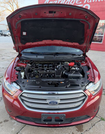 2018 Ford Taurus SEL