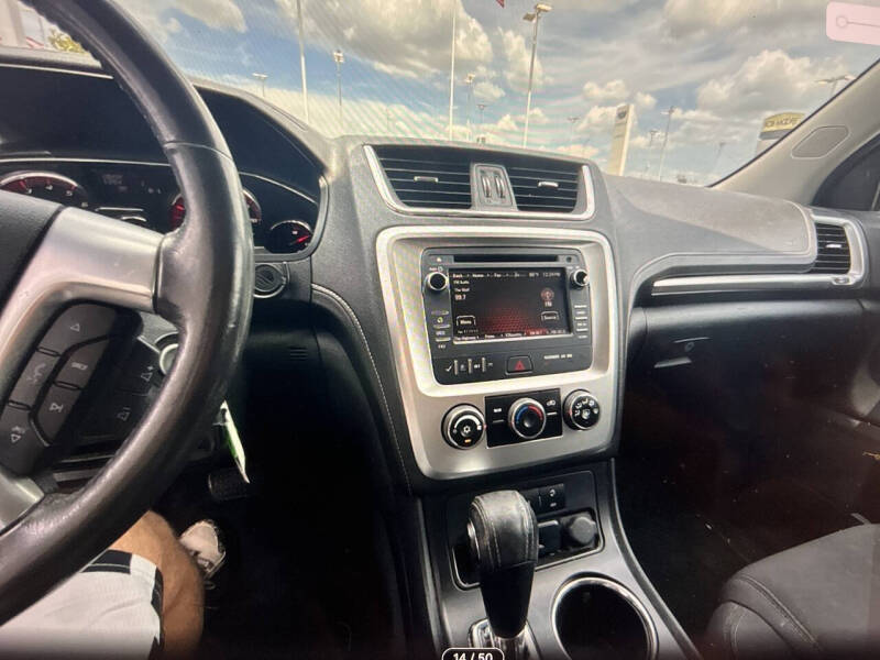 2015 GMC Acadia SLE-2