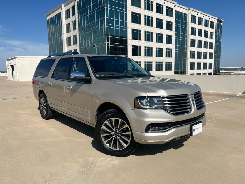 2017 Lincoln Navigator L for sale at Signature Autos in Austin TX