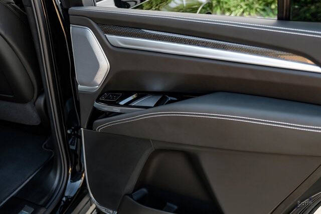 2025 Cadillac Escalade-V