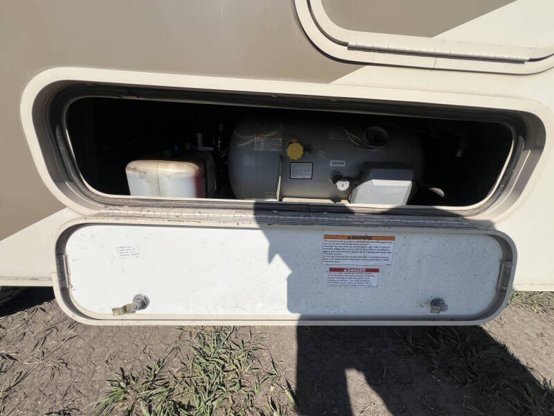 2017 Winnebago Vista 29VE