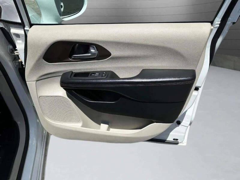 2018 Chrysler Pacifica Touring Plus