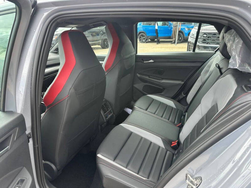 2026 Volkswagen Golf GTI Autobahn