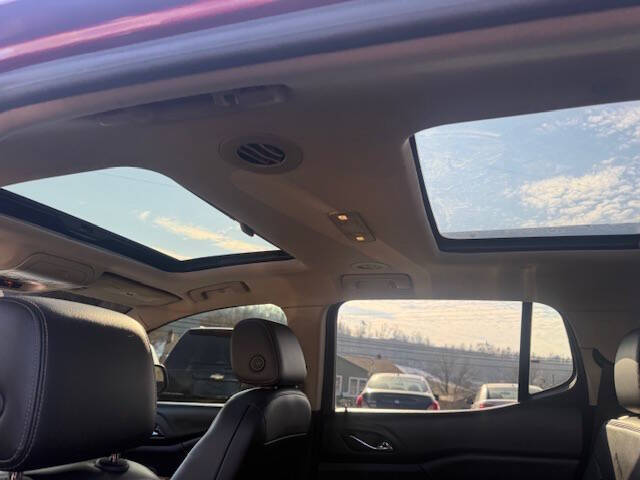 2017 GMC Acadia Denali