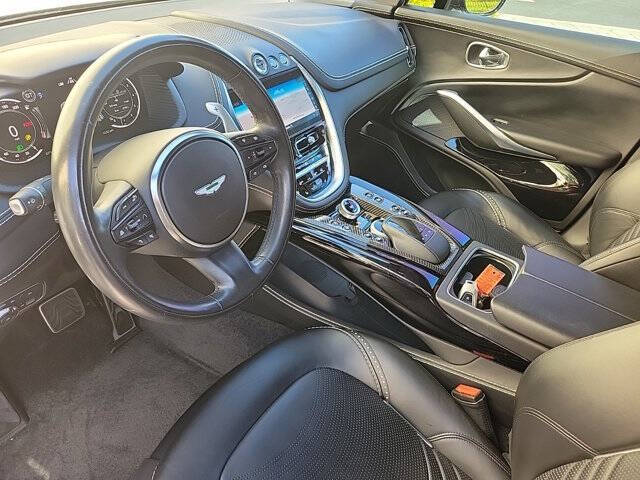 2023 Aston Martin DBX 707
