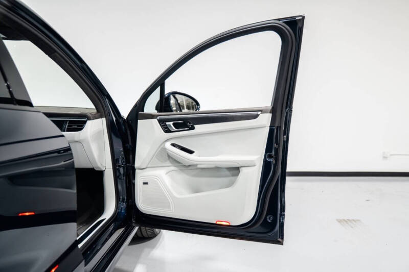 2021 Porsche Macan GTS