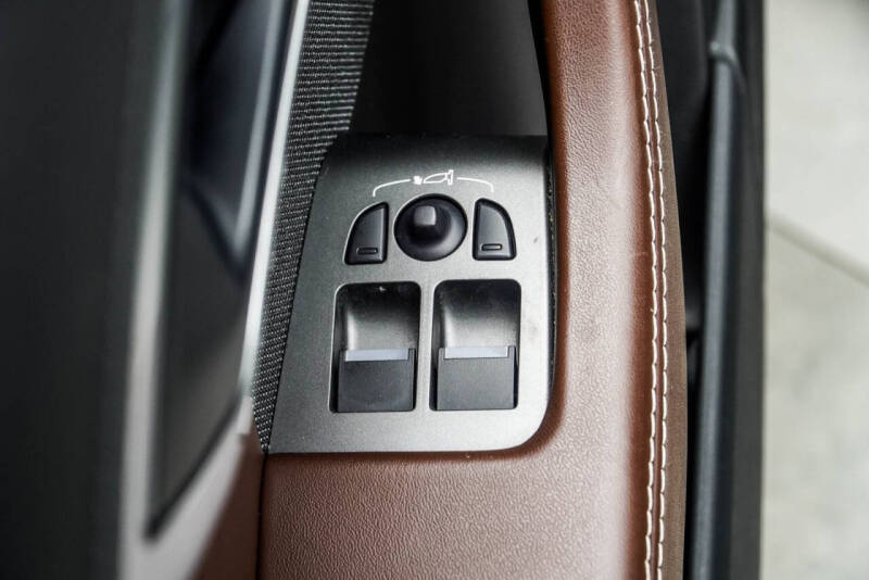 2018 Jaguar F-TYPE 296HP